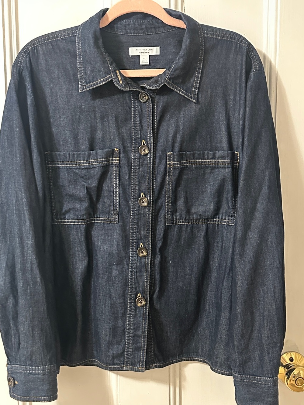 Ann Taylor Weekend XL Dark Wash Chambray Denim Shirt Jacket